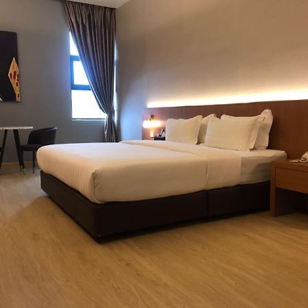 Kluang Riverview Hotel מראה חיצוני תמונה