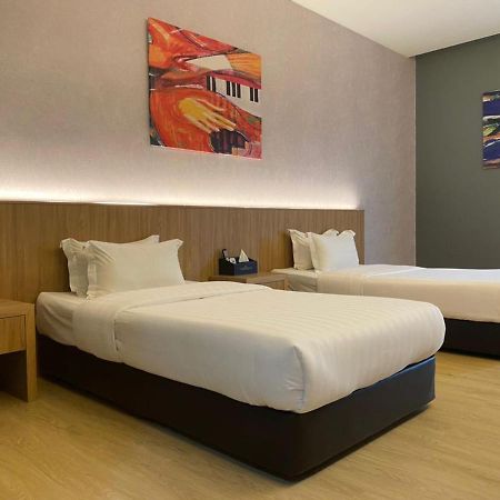 Kluang Riverview Hotel מראה חיצוני תמונה