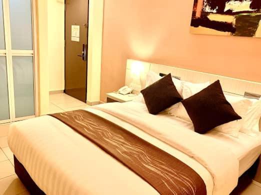 Kluang Riverview Hotel מראה חיצוני תמונה