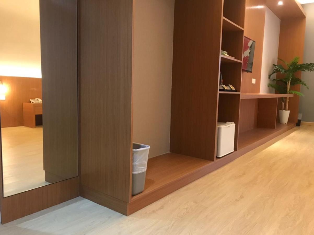 Kluang Riverview Hotel מראה חיצוני תמונה